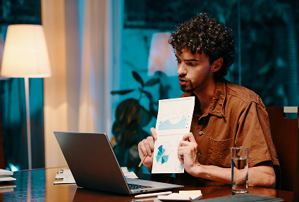 businessman-showing-report-online-meeting
